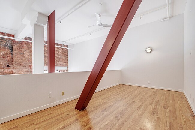 Building Photo - 701 Minnesota St