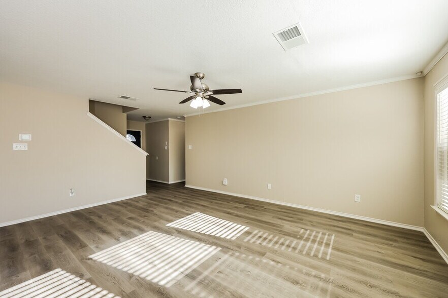 Building Photo - 1239 Butler Dr
