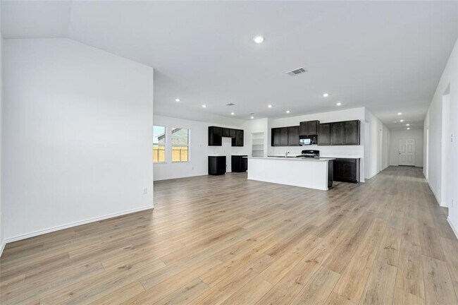 Building Photo - 1015 Ascari Ct