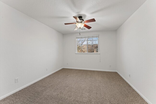 Building Photo - 1246 Glenwood Canyon Ln