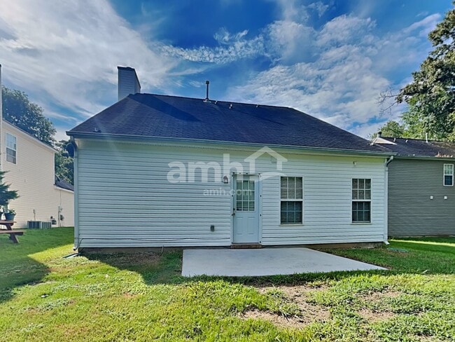 Building Photo - 5729 Brookfield Pointe Dr