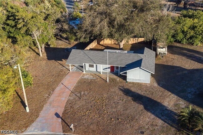 Building Photo - 100 Contee Dr