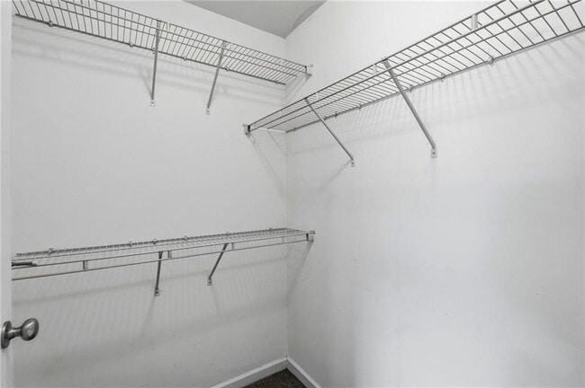 Building Photo - 4987 Longview Walk