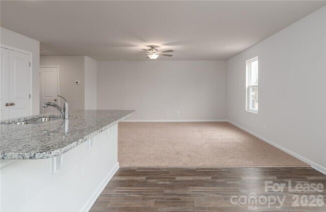 Building Photo - 4619 Hazelburn Dr