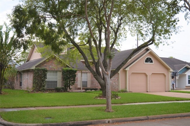 Building Photo - 3318 Kempwood Dr