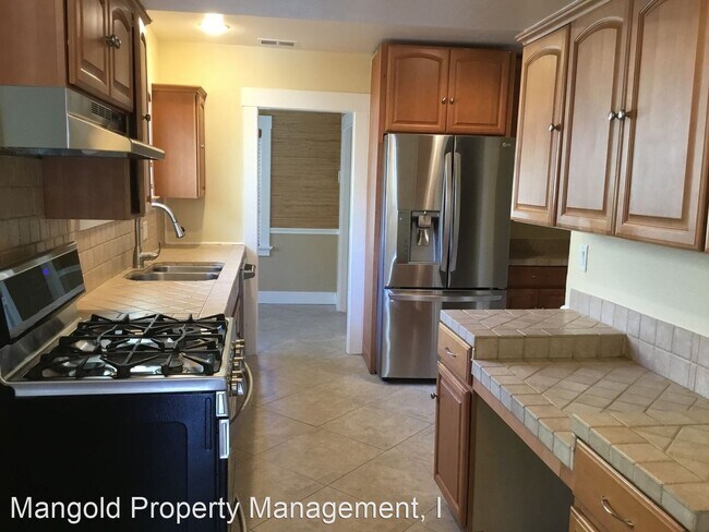 Building Photo - 4 br, 2 bath House - 48 Pine Street
