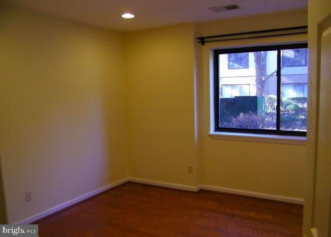 Building Photo - 1650 Westwind Way