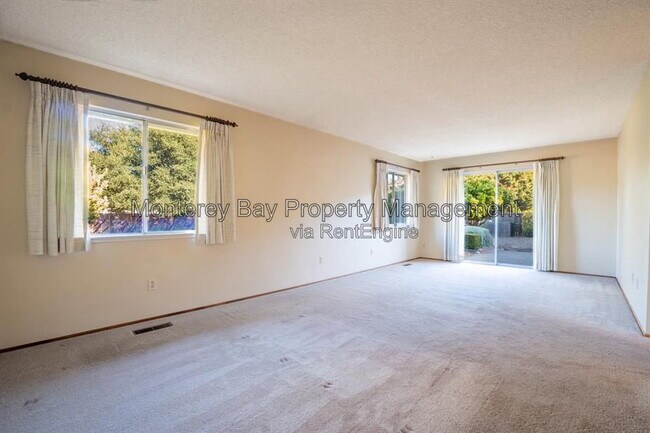Building Photo - 27045 Meadows Rd