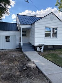 Building Photo - 1409 16th Ave
