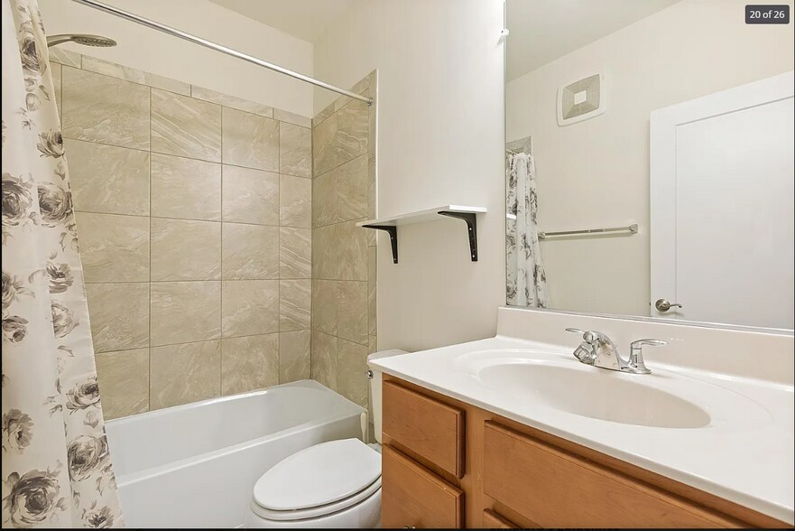 Building Photo - 613 Herndon Pky