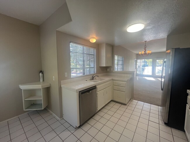 Building Photo - Charming 2nd Floor Condo in Rancho Bernard...