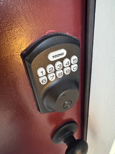 Keypad entry - 4903 Cowell Blvd