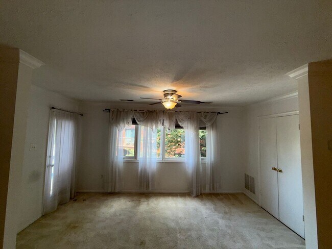 Building Photo - Charming Condo in Gaithersburg, MD