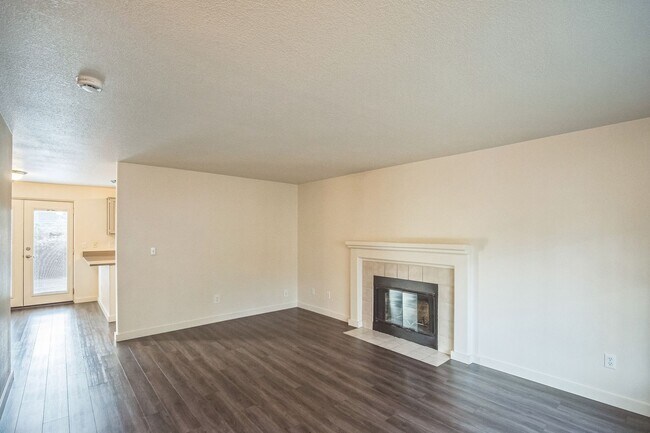 Building Photo - 3114 SE Tumblestone Dr