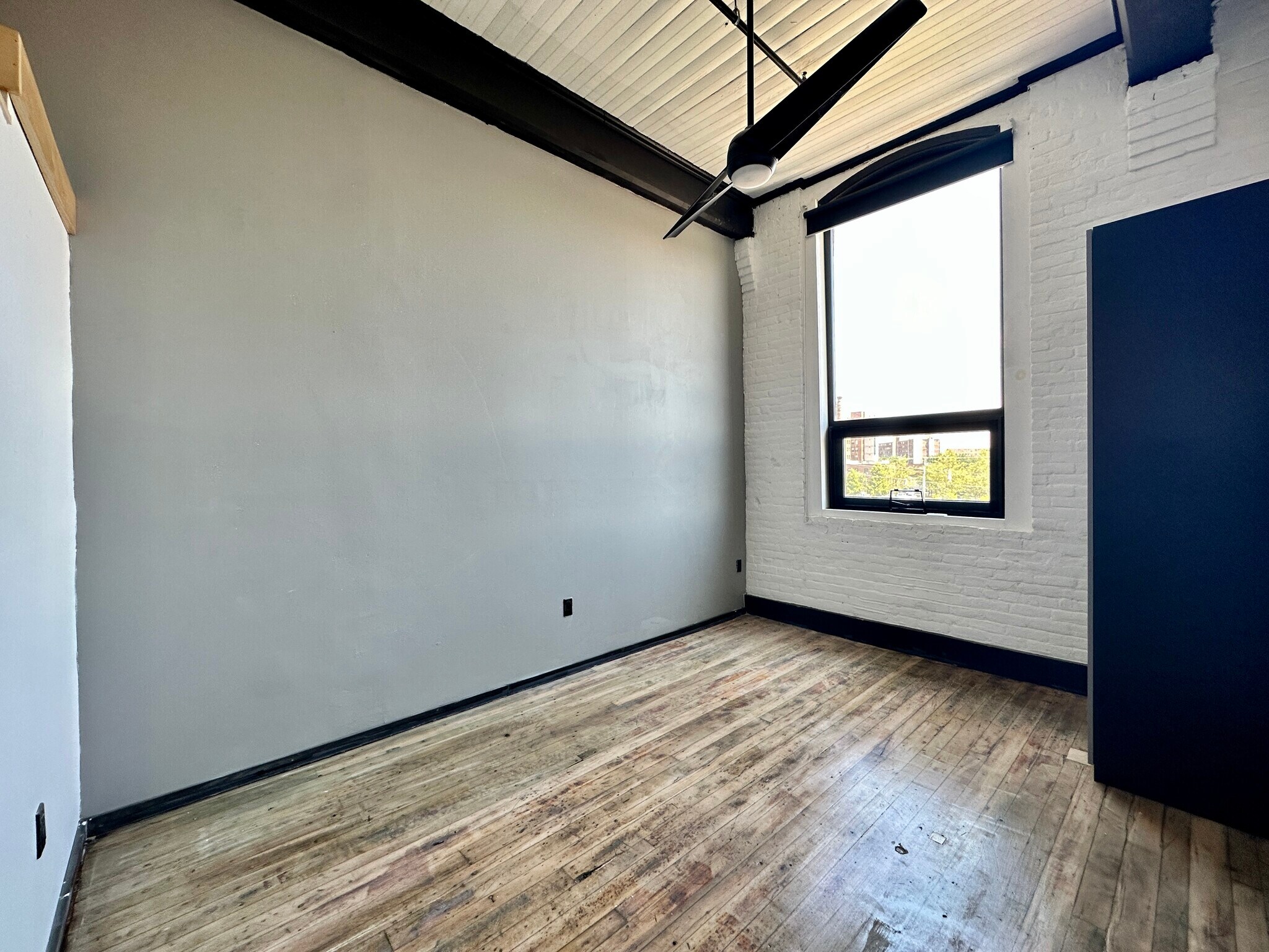 Building Photo - 109 Summer St