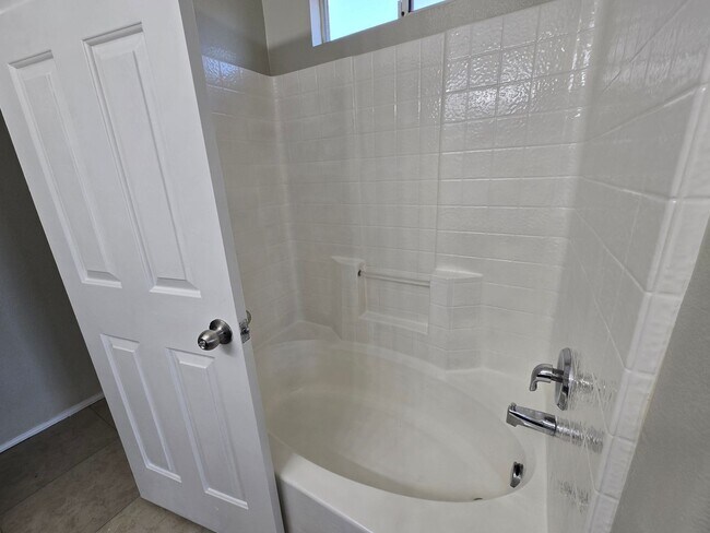 Building Photo - 2142 Trebbiano Way