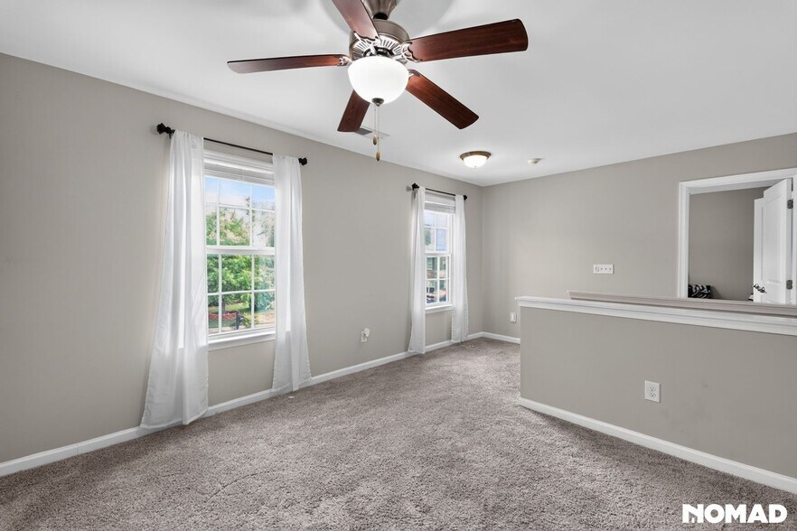 Building Photo - 676 Twisted Oak Ct