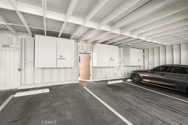 Building Photo - Charming 1-Bed Cottage with Utilities Included, Garage & In-Unit Laundry – Huntington Beach