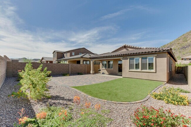 Building Photo - 12701 W Caraveo Pl