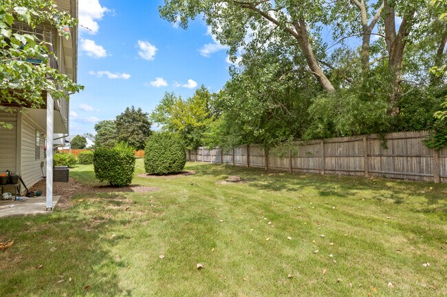 Building Photo - 86 Gant Cir