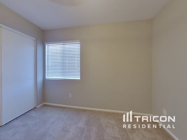 Building Photo - 3820 Cobble Ct