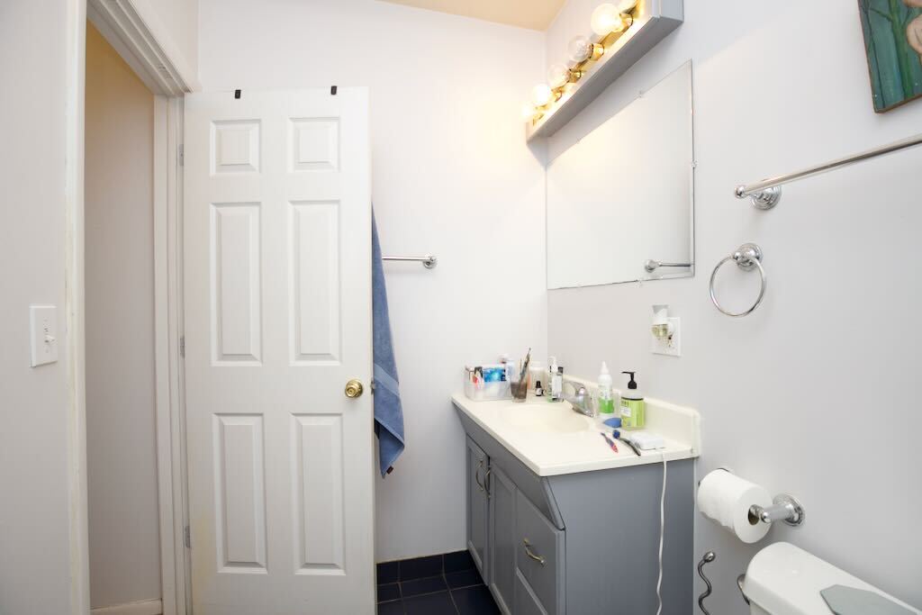 Building Photo - 1340 W Hubbard St