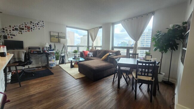 Building Photo - 440 N Wabash Ave