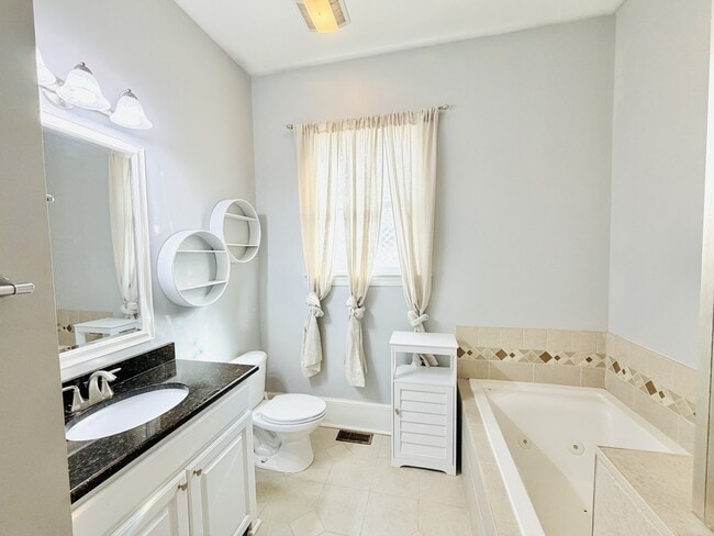 Building Photo - 33 Golden Spur Ln