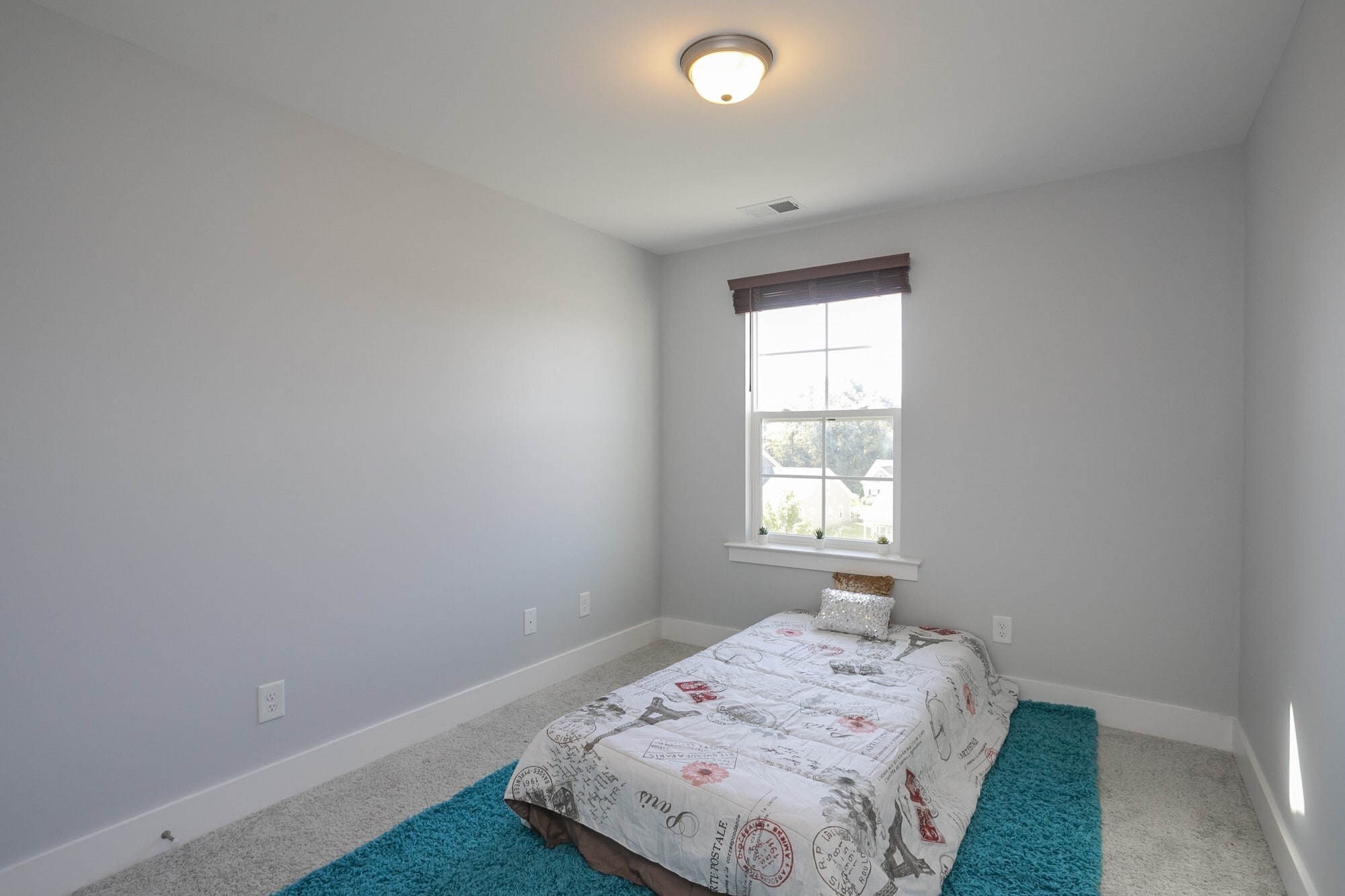 Building Photo - 2097 Orangery Dr