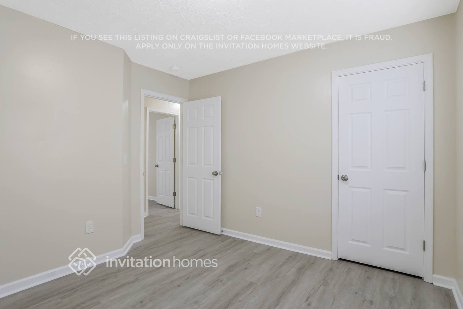 Building Photo - 1350 Stoneleigh Way