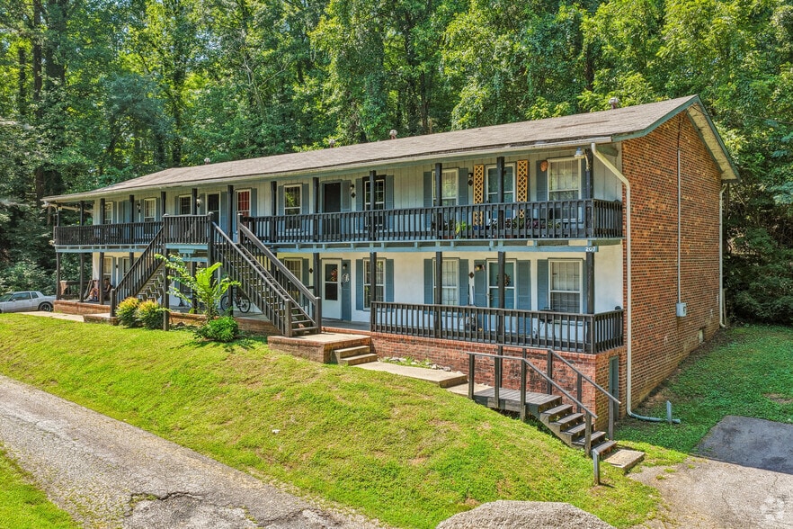 Building Photo - Willow Creek