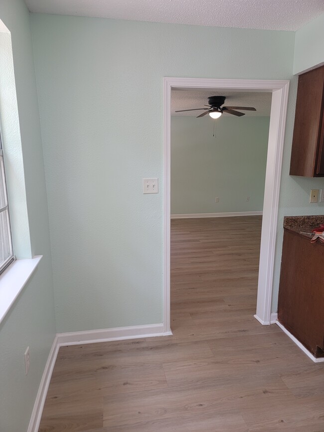 Building Photo - 34099 Longleaf Ln