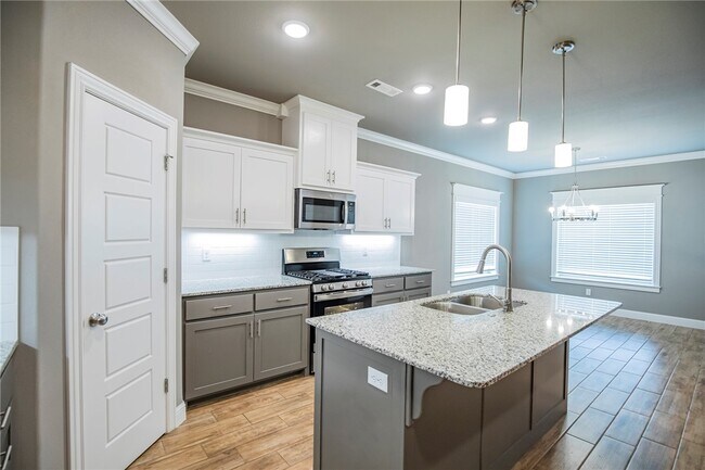 Building Photo - 1025 Kimball Ln