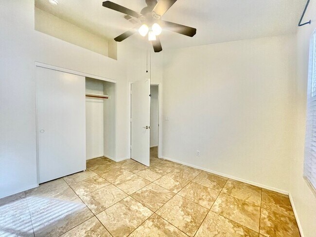 Building Photo - Fabulous 3-bedroom, 2-bathroom home For Rent in Avondale!!