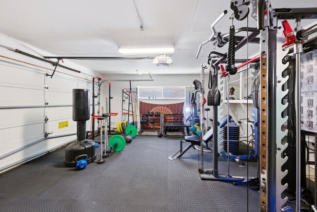 Building Photo - 25 Warmwood Way