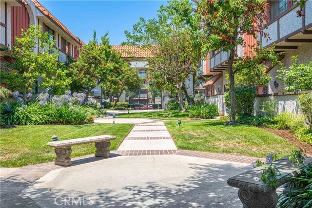 Building Photo - 2450 E Del Mar Blvd