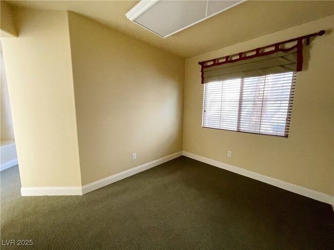 Building Photo - 9873 Belle Marie Ct