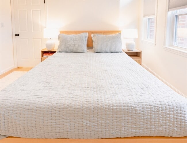 Building Photo - 5 Davis Ave