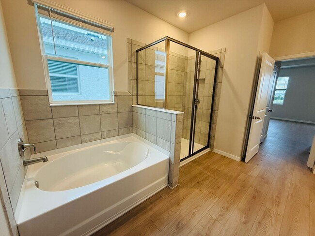 Building Photo - New build -  Be the 1st to move into this 4 bedroom home in Parish!
