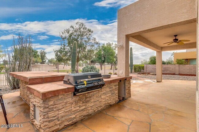 Building Photo - 6321 S 4 Peaks Pl