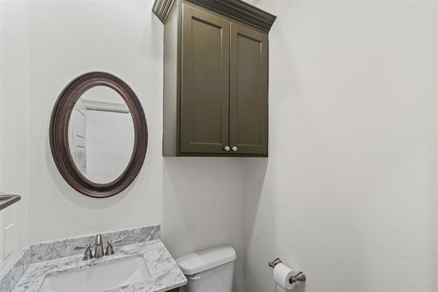 Building Photo - 3818 W 7th St