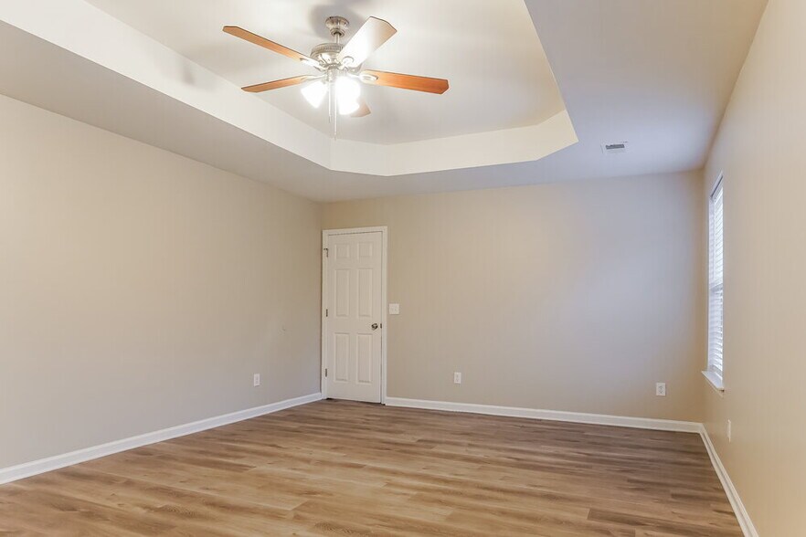 Building Photo - 6325 Polar Fox Ct