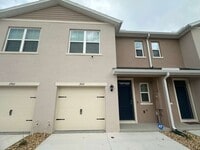 Building Photo - 2933 Canary Ave