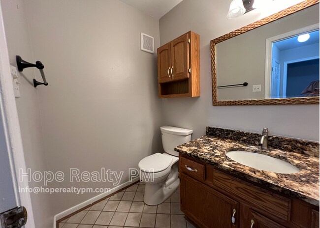 Building Photo - 5303 Highberry Woods Rd