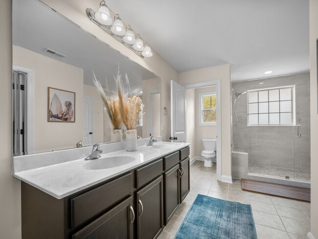 Building Photo - 154 Cornel Ln