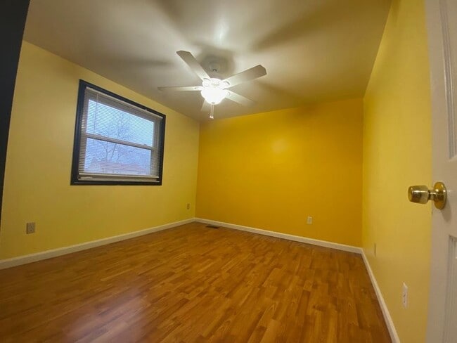 Building Photo - 17381 Washington Ct