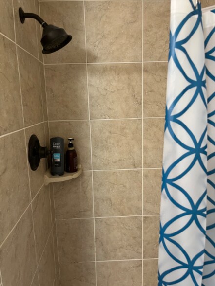 Building Photo - 2537 W Laurel St