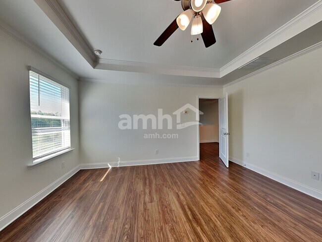 Building Photo - 120 Cairo Ct