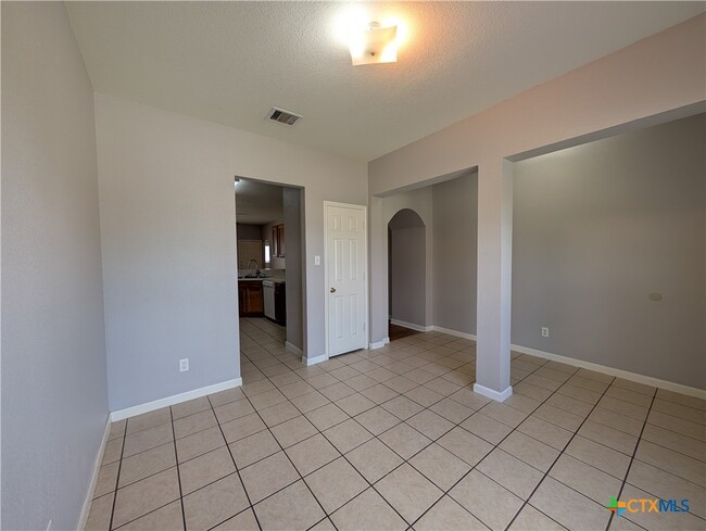 Building Photo - 3017 Lodgepole Ln