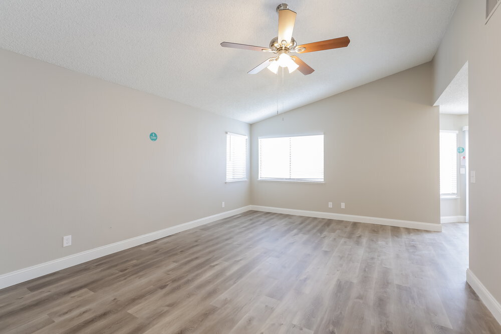 Building Photo - 3990 Avocado Dr